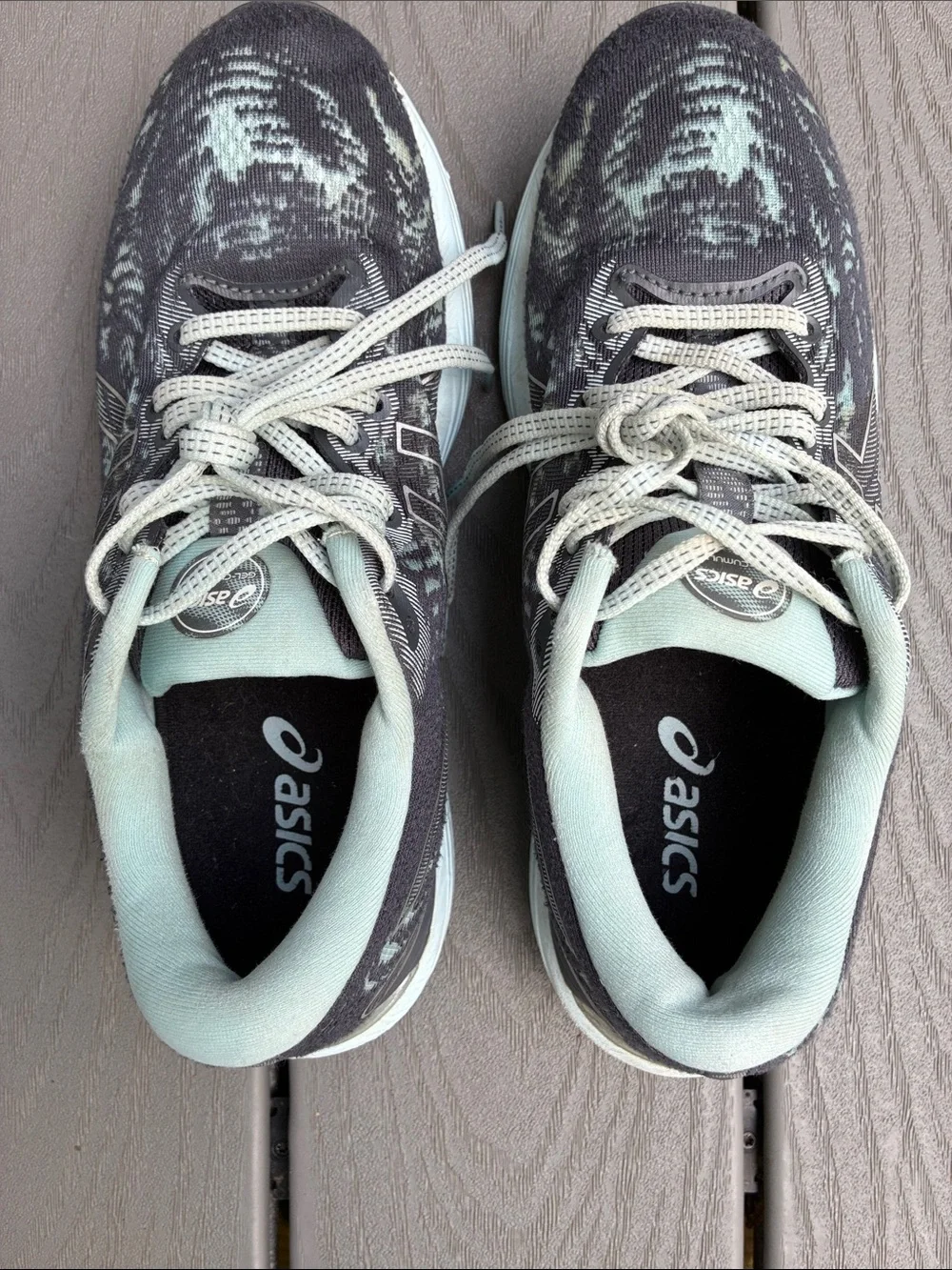 ASICS Women's GEL Cumulus 23 Running Sneakers Mint Gray Size 8